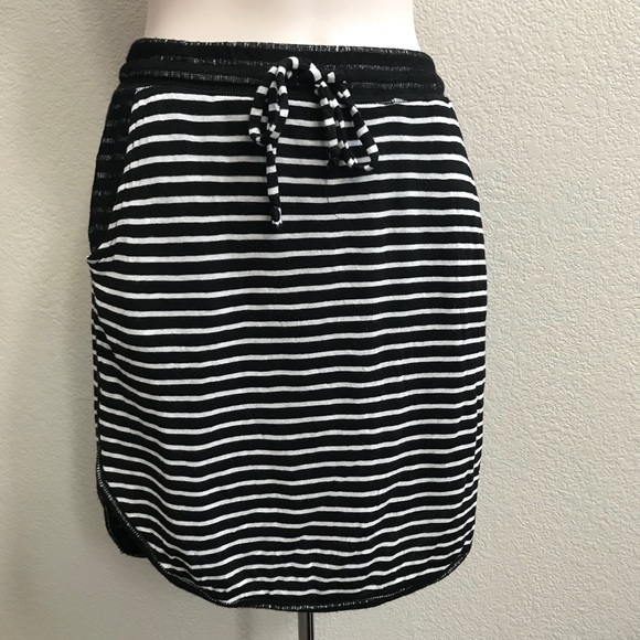 Splendid Dresses & Skirts - Splendid Jersey Striped Sport Skirt Small